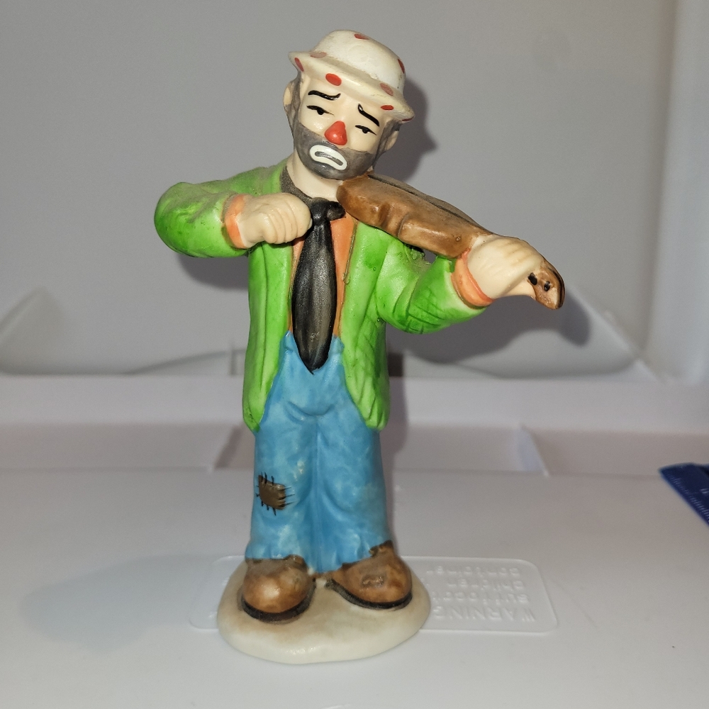 Emmett Kelly Jr. Flambro Collectible (Violin)